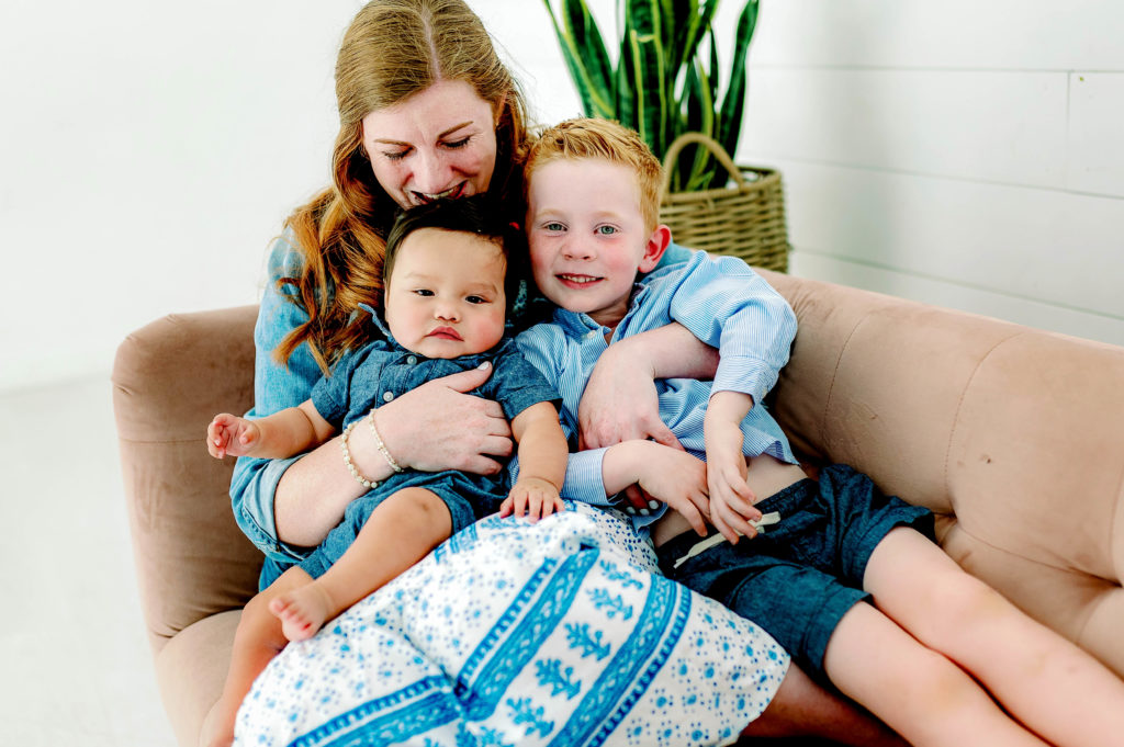 motherhood session in Fort Worth with Allison Krogness Photography