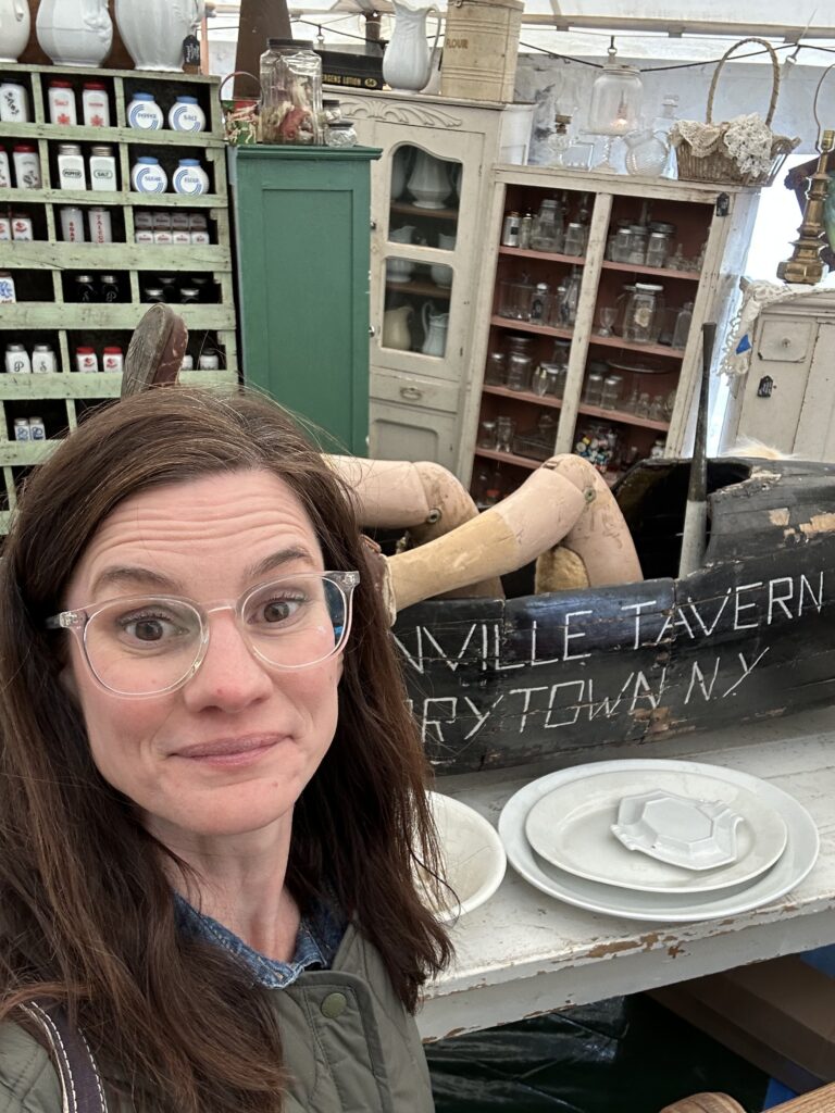 Ultimate Round Top Antique Market Guide helps you discover the fun of shopping in booths in Warrenton and other places.
